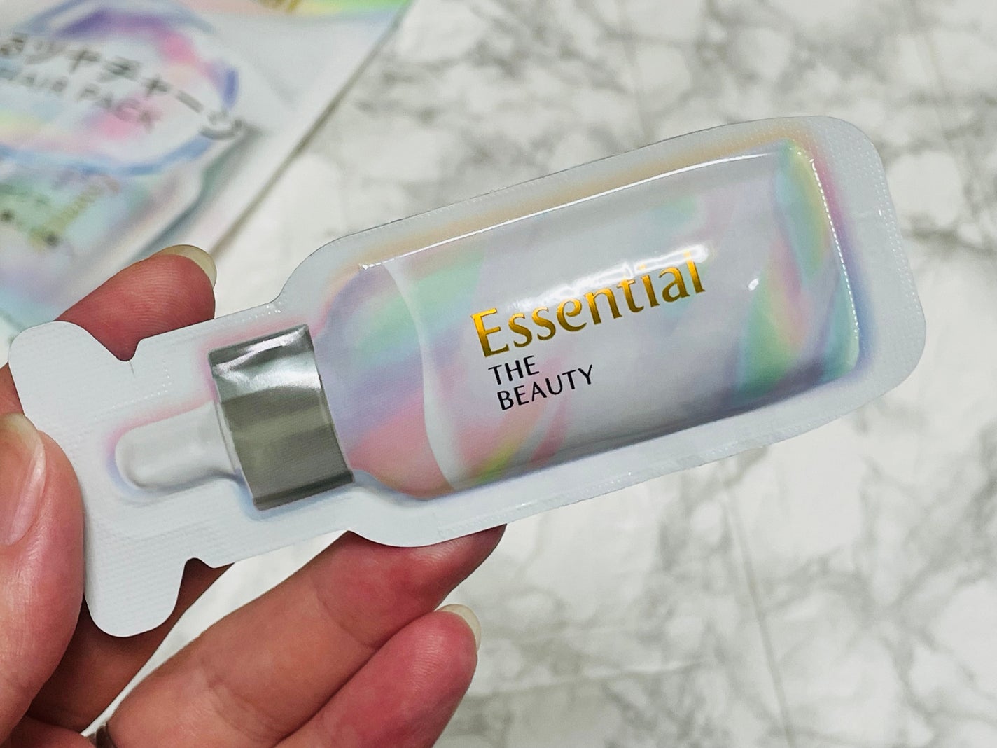 ザビューティ うるツヤチャージヘアパック/エッセンシャル/ヘアマスク・ヘアパックを使ったクチコミ(3枚目)