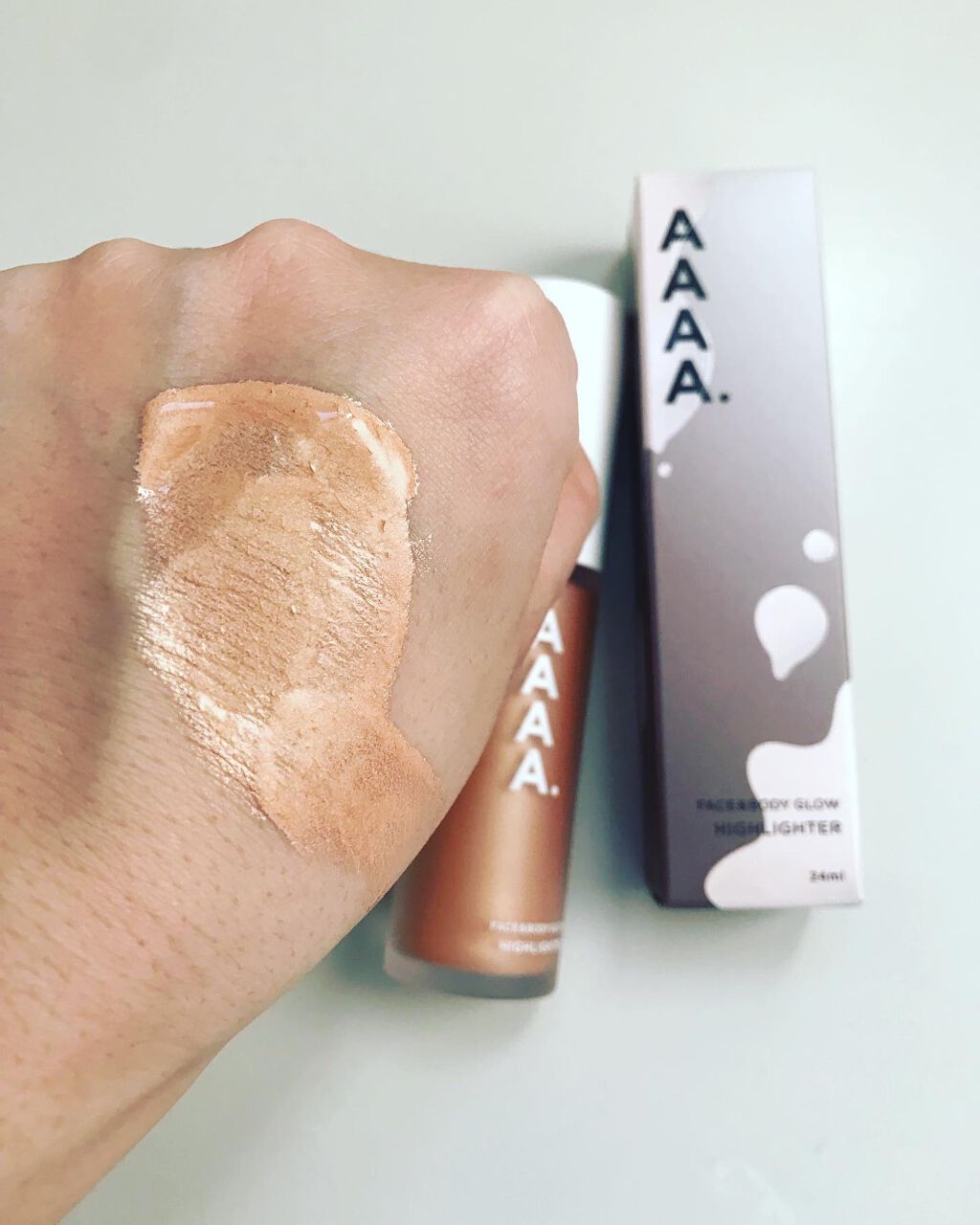 piopio_irie on LIPS 「下地なのにハイライターって言う面白い商品❗️色はオレンジゴール..」(2枚目)