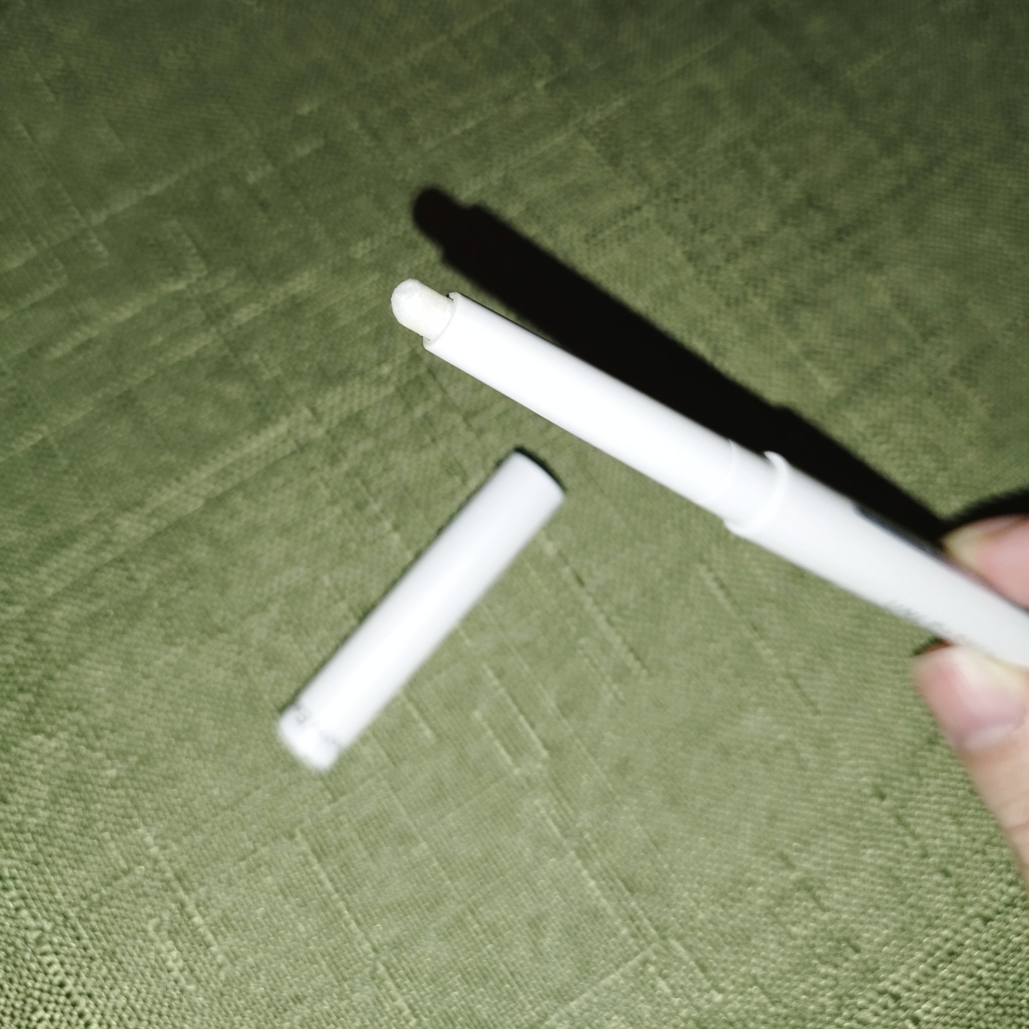 プリティー イージーグリッタースティック/unleashia/グリッターを使ったクチコミ（2枚目）