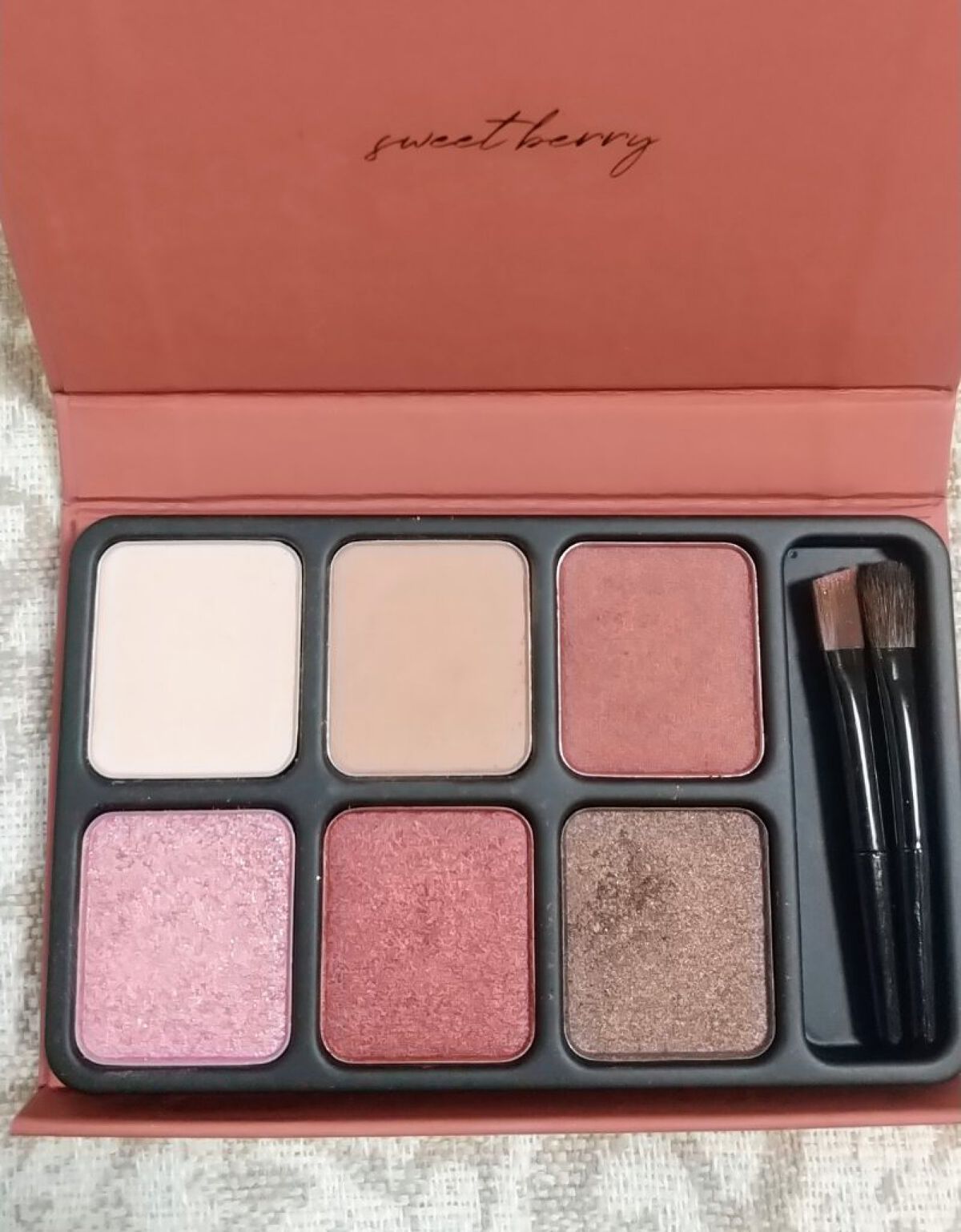 アイカラーパレット/heme/アイシャドウパレットを使ったクチコミ（1枚目）