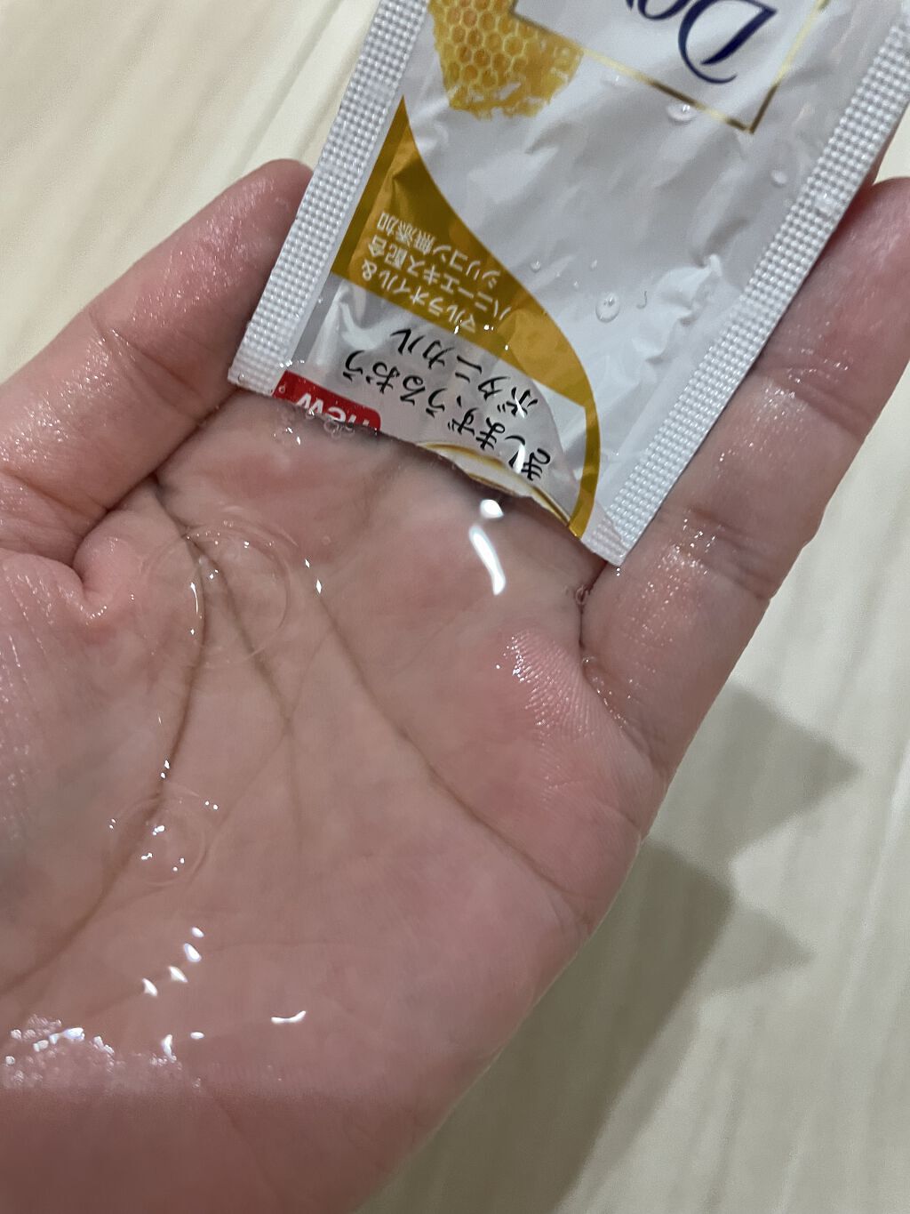 ダヴ ダヴ ボタニカルセレクション ナチュラルシャインシャンプー/コンディショナーのクチコミ「フレッシュハニー&ホワイトムスクの香りはすごくよかった。

シャンプーはすごいモコモコと泡が立.....」（1枚目）