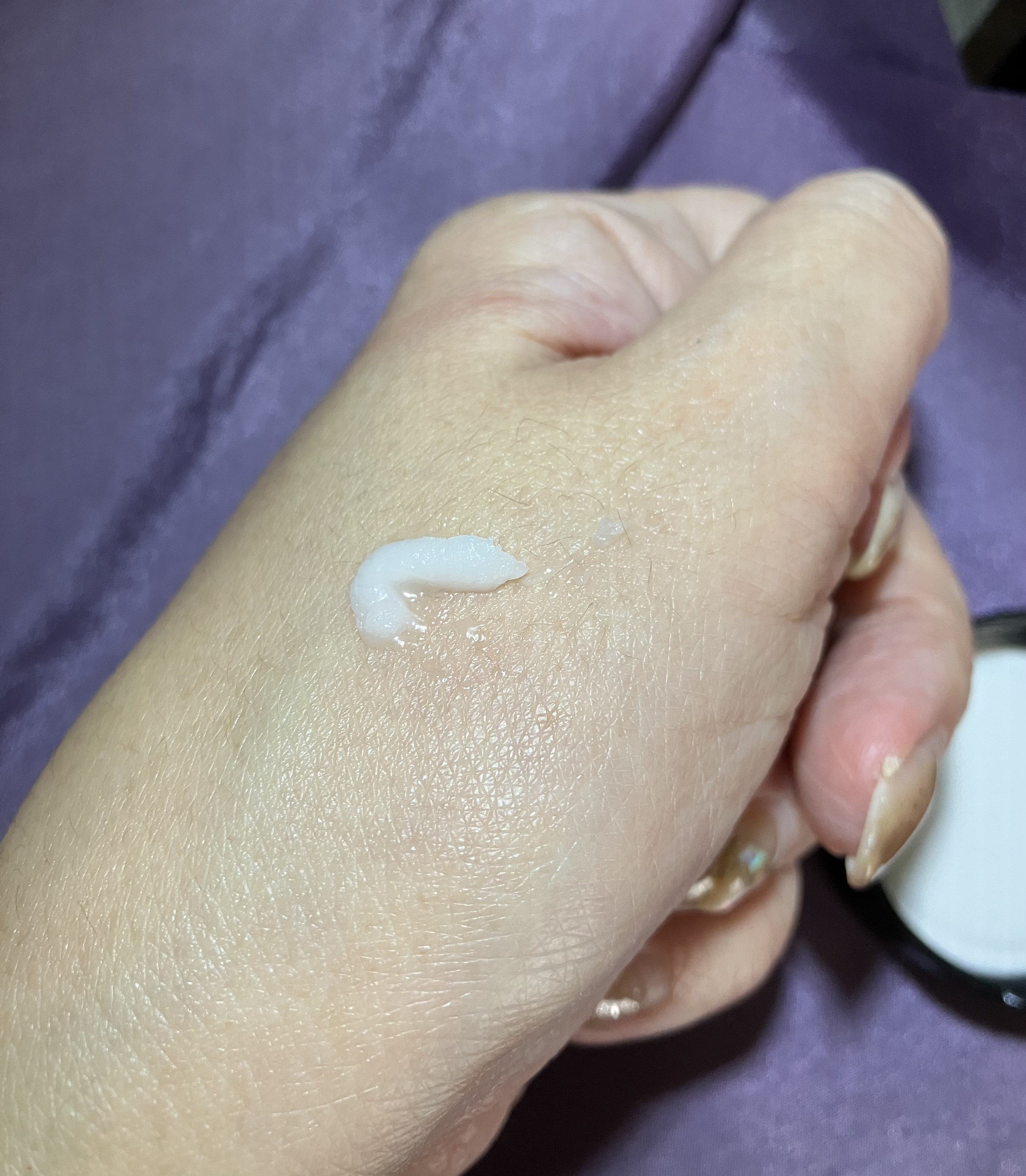 BOTANIST ボタニカルヘアバームのクチコミ「今更ながらこのヘアバームの良さを実感しています。乾燥する季節になってきて、毛先がまとまりにくく.....」（2枚目）