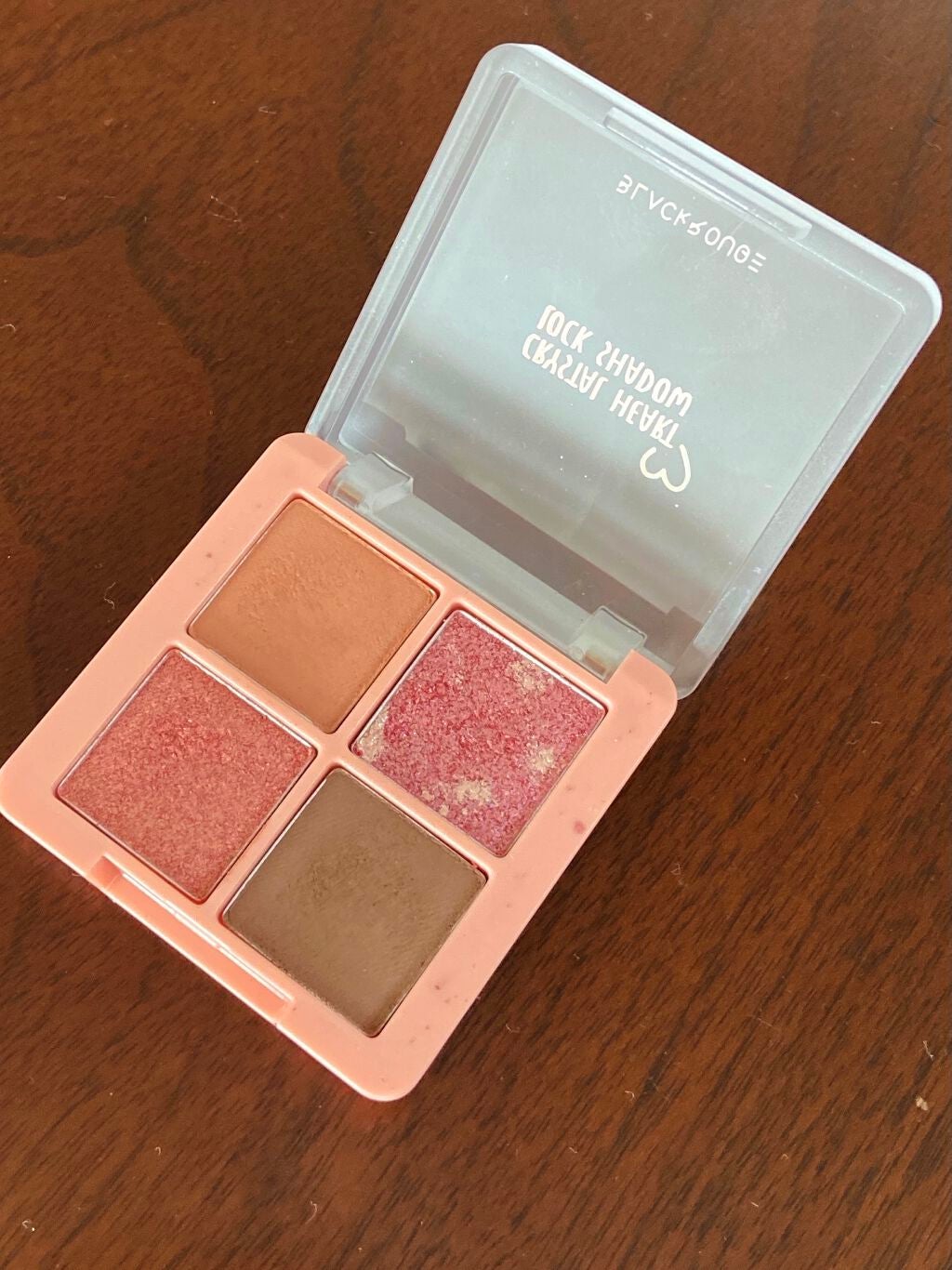 クリスタルハートロックシャドウ/BLACK ROUGE/アイシャドウパレットを使ったクチコミ(3枚目)