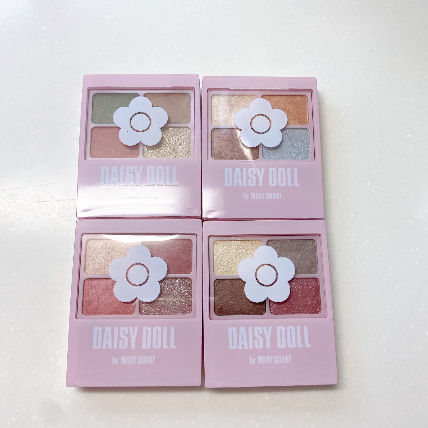 デイジードール アイカラー パレット/DAISY DOLL by MARY QUANT/アイシャドウパレットを使ったクチコミ(1枚目)