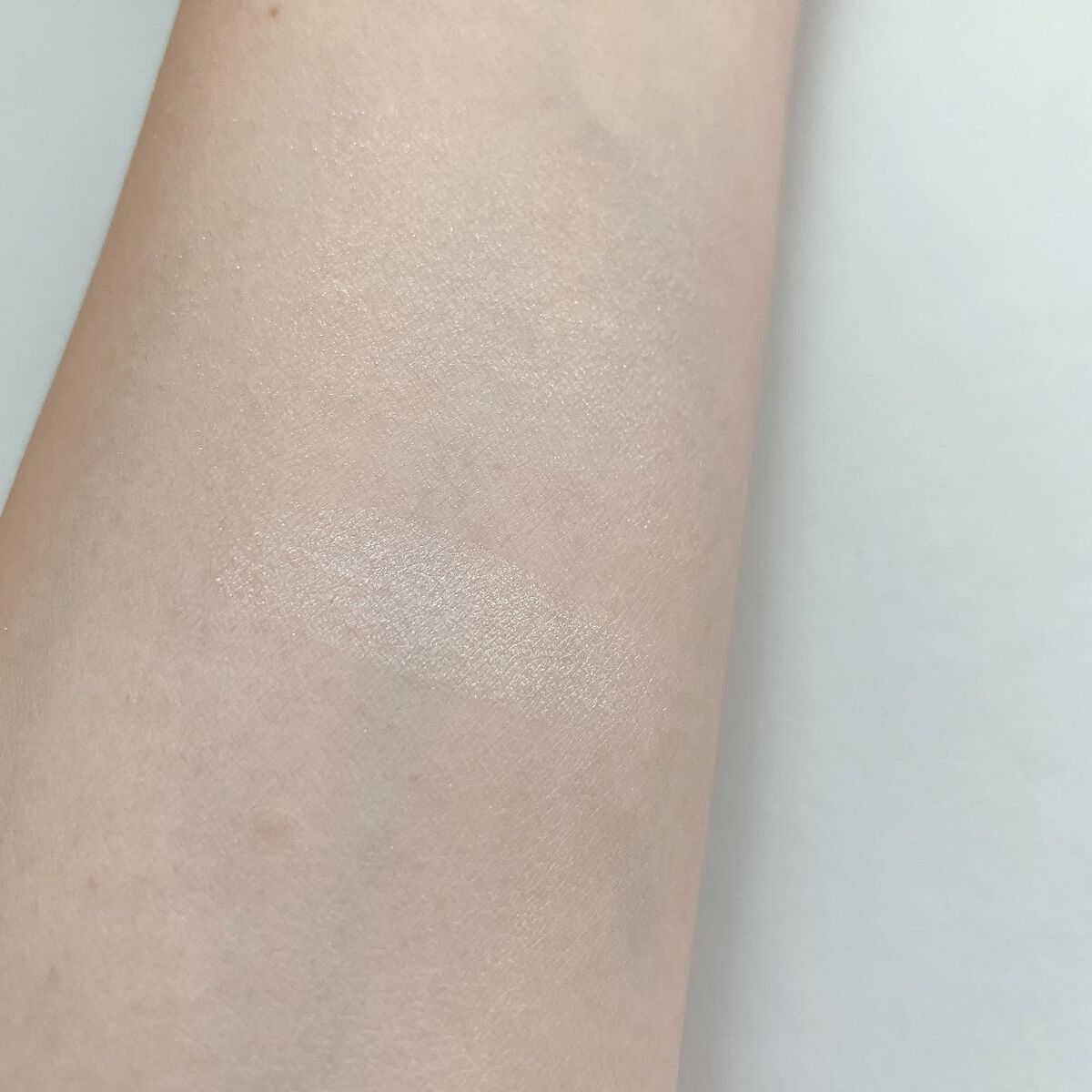 ル・レオスールデクラ /クレ・ド・ポー ボーテ/パウダーハイライトを使ったクチコミ(2枚目)