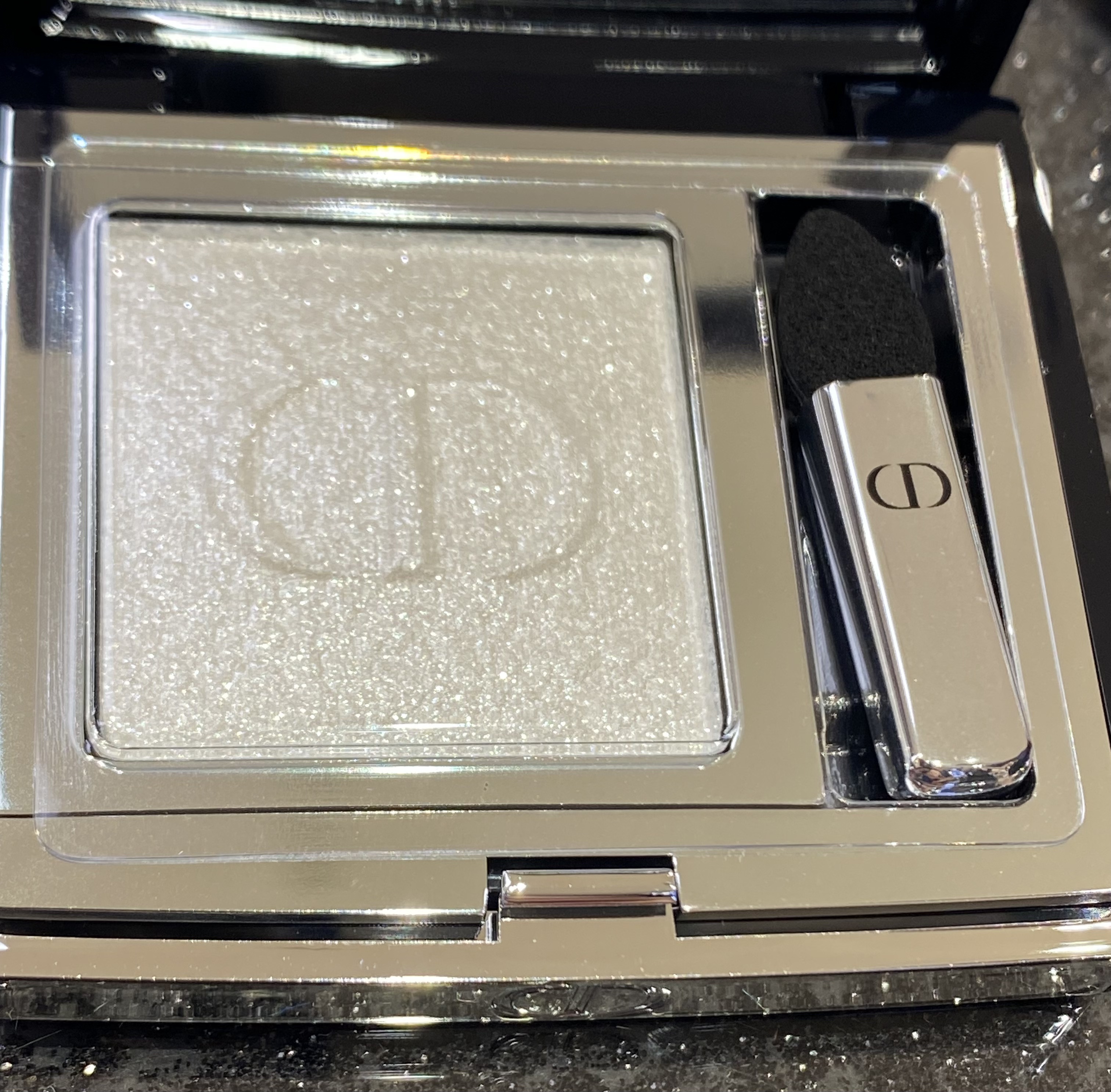 モノ クルール クチュール/Dior/単色アイシャドウを使ったクチコミ（2枚目）