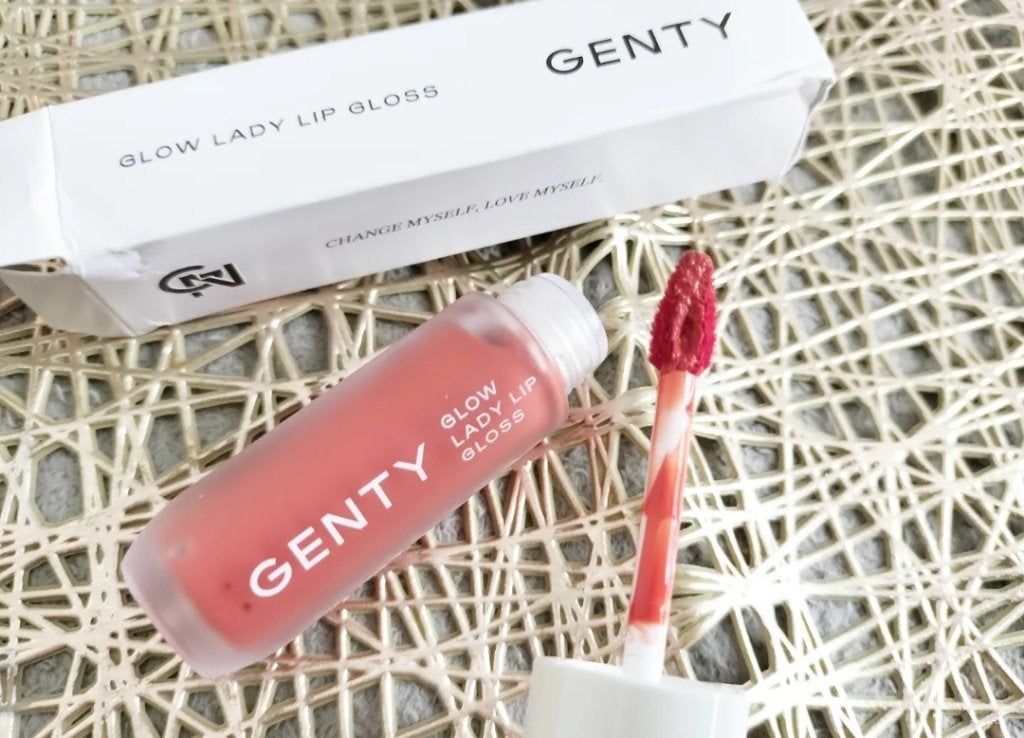 グロウ レディ リップ グロス/GENTY/リップグロスを使ったクチコミ(3枚目)