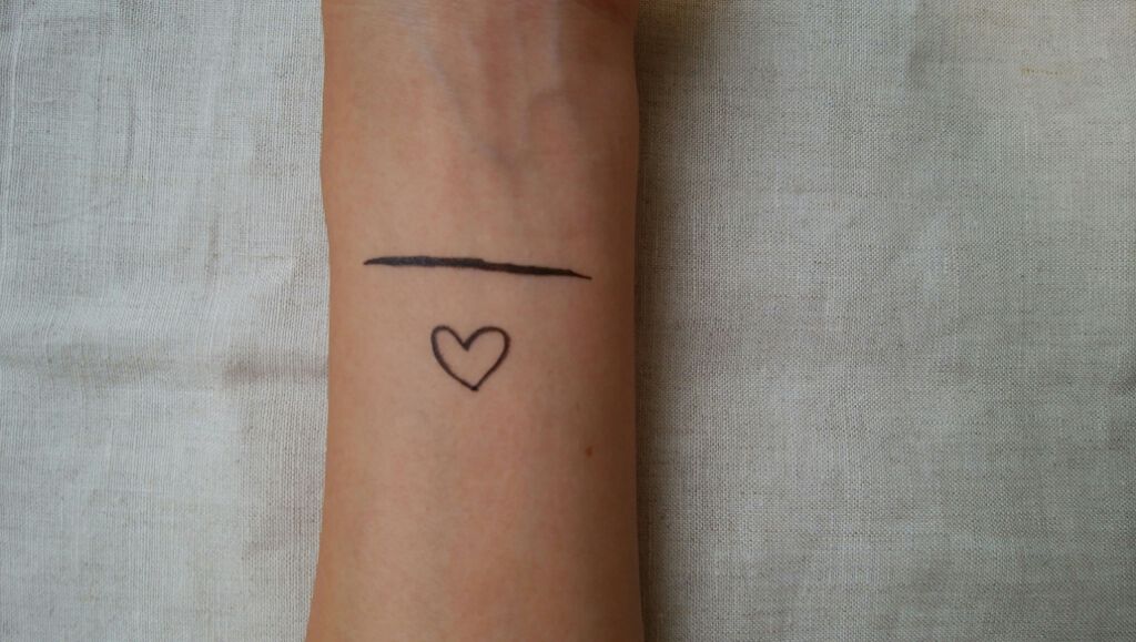 【旧品】シルキーリキッドアイライナーWP/D-UP/リキッドアイライナーを使ったクチコミ(3枚目)