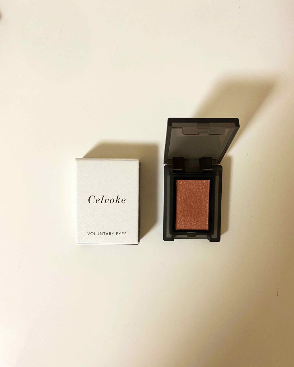 セルヴォーク ヴォランタリー アイズ/Celvoke/単色アイシャドウを使ったクチコミ(1枚目)