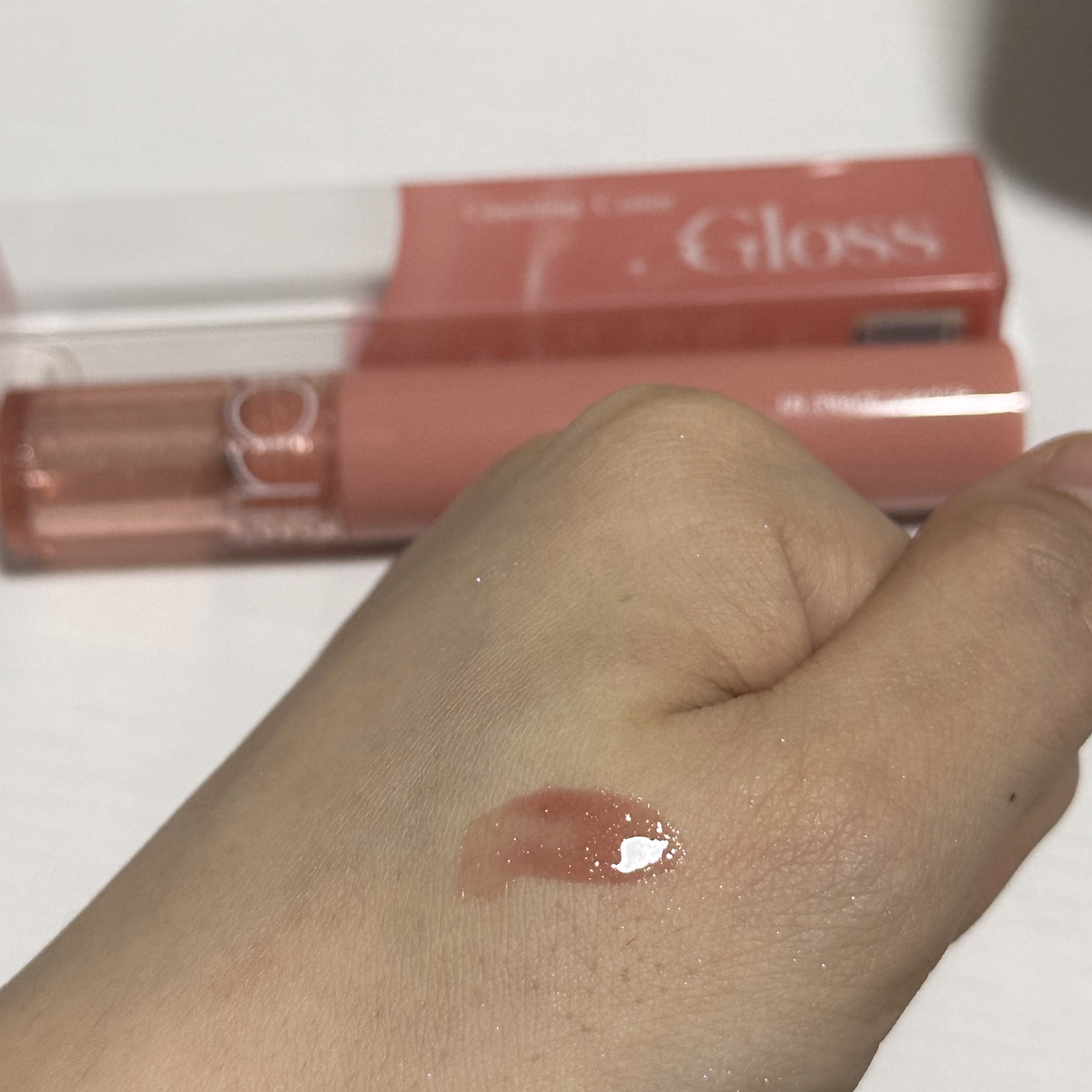 グラスティングカラーグロス/rom&nd/リップグロスを使ったクチコミ（2枚目）