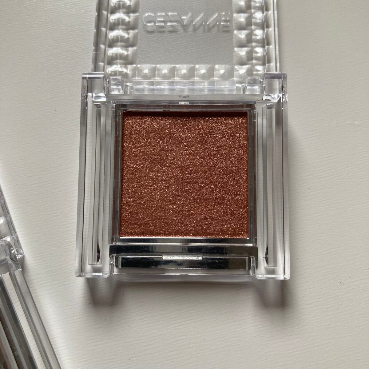 シングルカラーアイシャドウ/CEZANNE/単色アイシャドウを使ったクチコミ(4枚目)