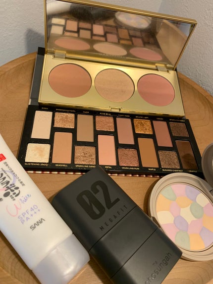 ボーン ディス ウェイ ザ ナチュラル ヌード アイシャドウ パレット/Too Faced/アイシャドウパレットを使ったクチコミ(1枚目)