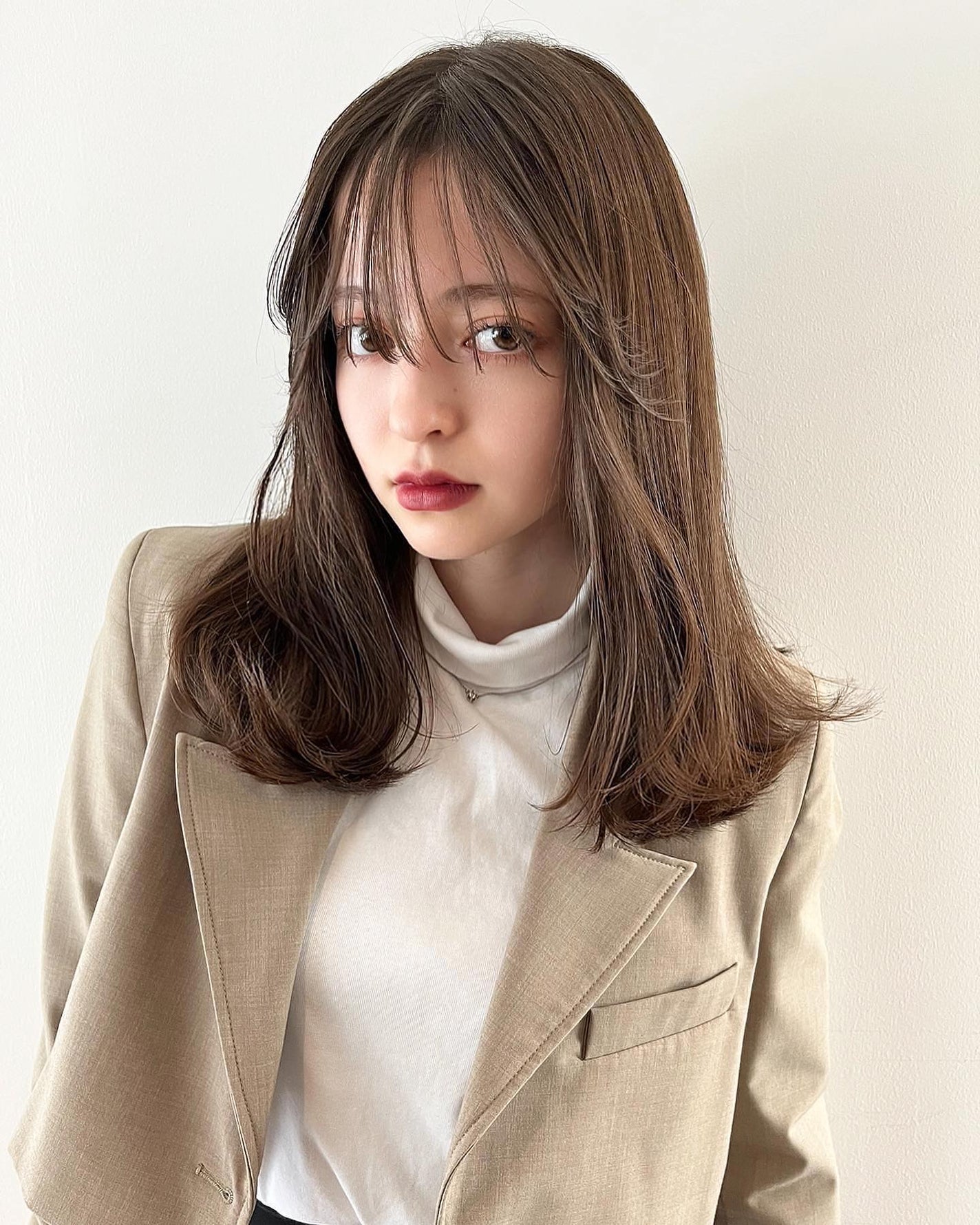 HARUNA on LIPS 「.秋らしいマロンなカラーに🌟.レイヤーに飽きたら、毛先にボリュ..」(1枚目)