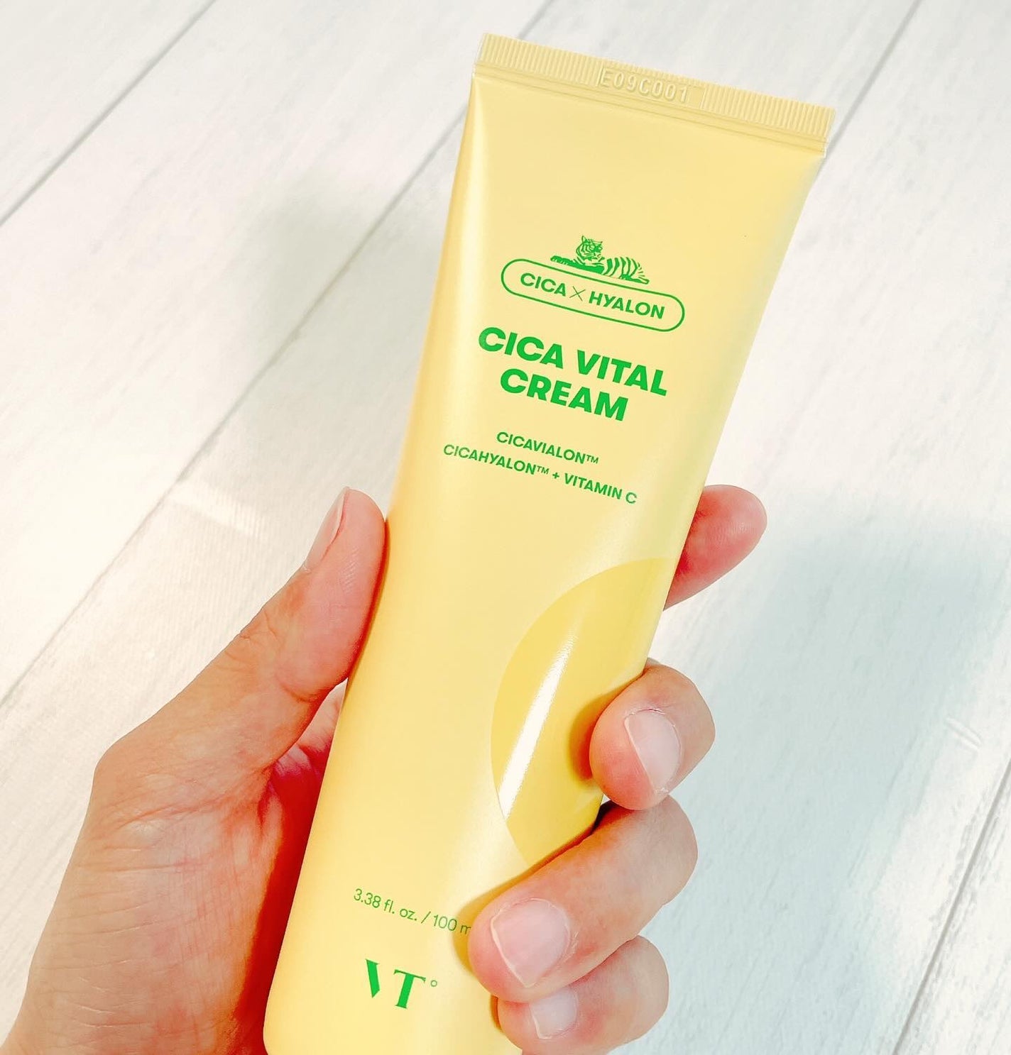 シカバイタル クリーム/VT/フェイスクリームを使ったクチコミ(4枚目)