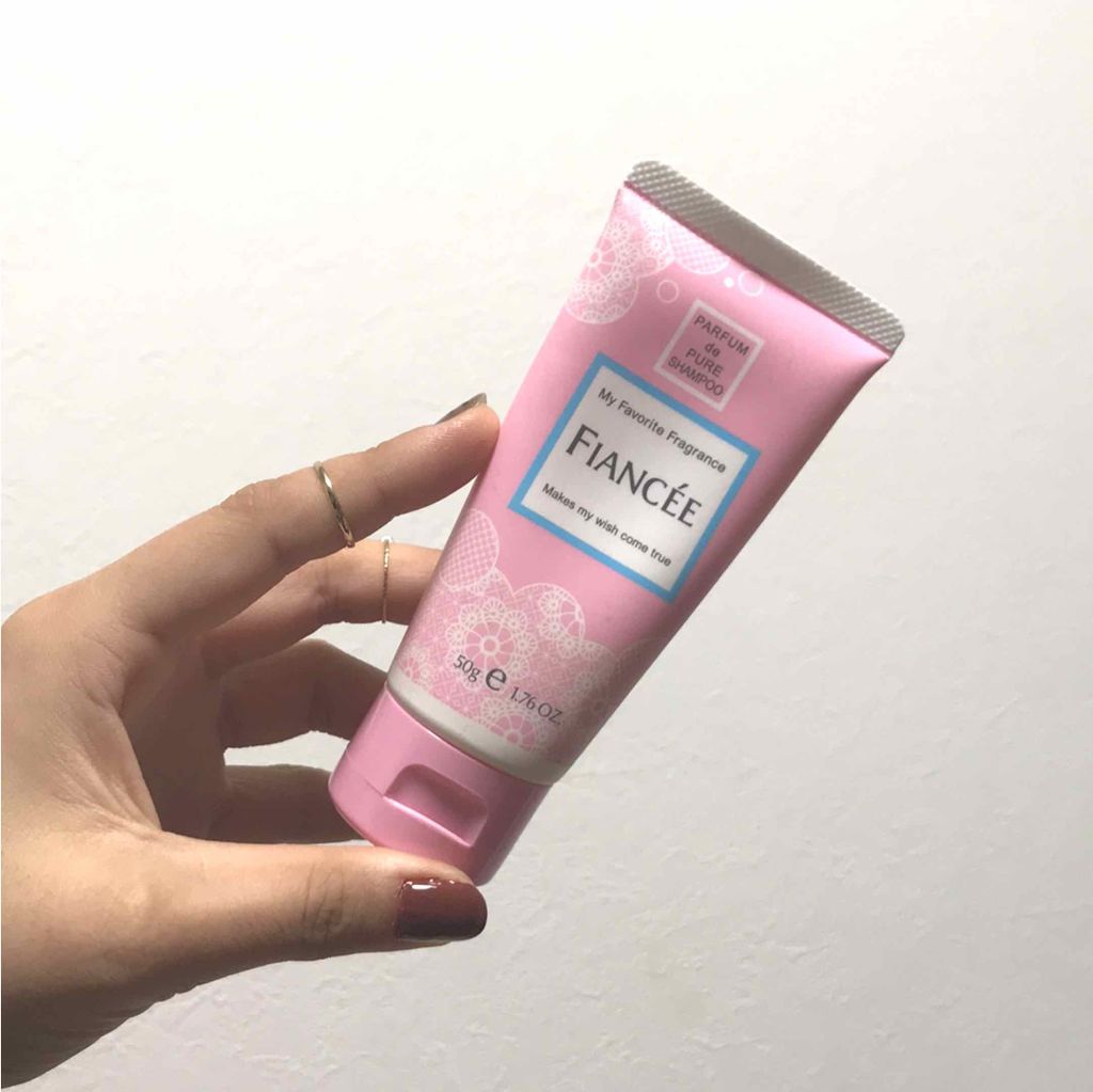ハンドクリーム ピュアシャンプーの香り/フィアンセ/ハンドクリームを使ったクチコミ（3枚目）