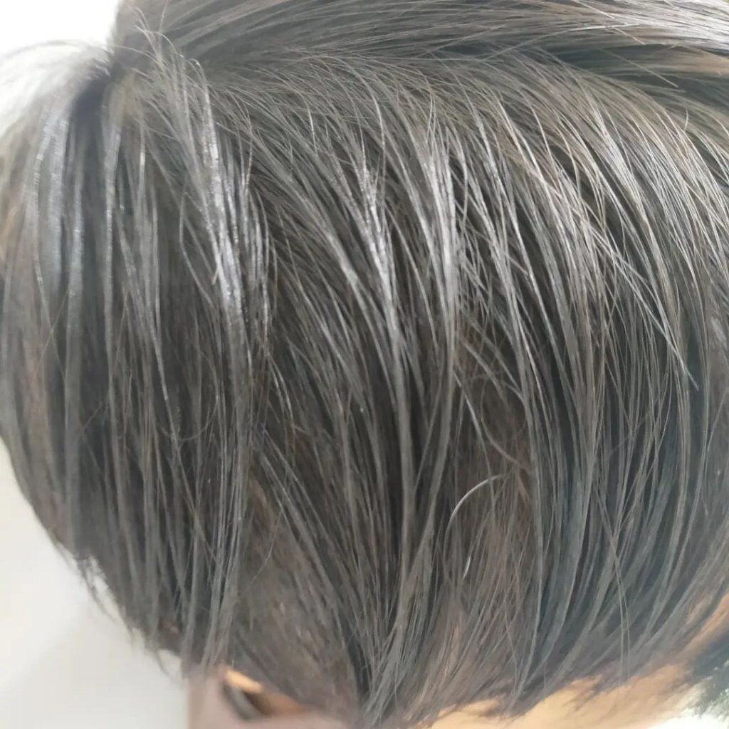 chohoho_s on LIPS 「スリークbyサラサロンシャイニーゲル¥1650ツヤ感を出しつつ..」(4枚目)