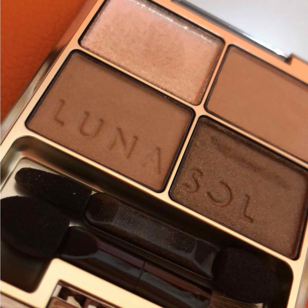 スキンモデリングアイズ/LUNASOL/アイシャドウパレットを使ったクチコミ(3枚目)