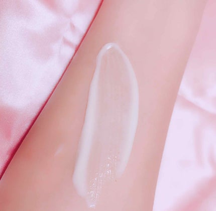 UVミルキージェルF/MAMA-LABO(ママラボ)/日焼け止めジェルを使ったクチコミ(2枚目)