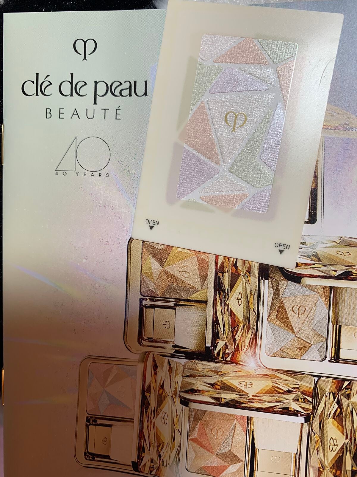 ル・レオスールデクラ /クレ・ド・ポー ボーテ/パウダーハイライトを使ったクチコミ(2枚目)