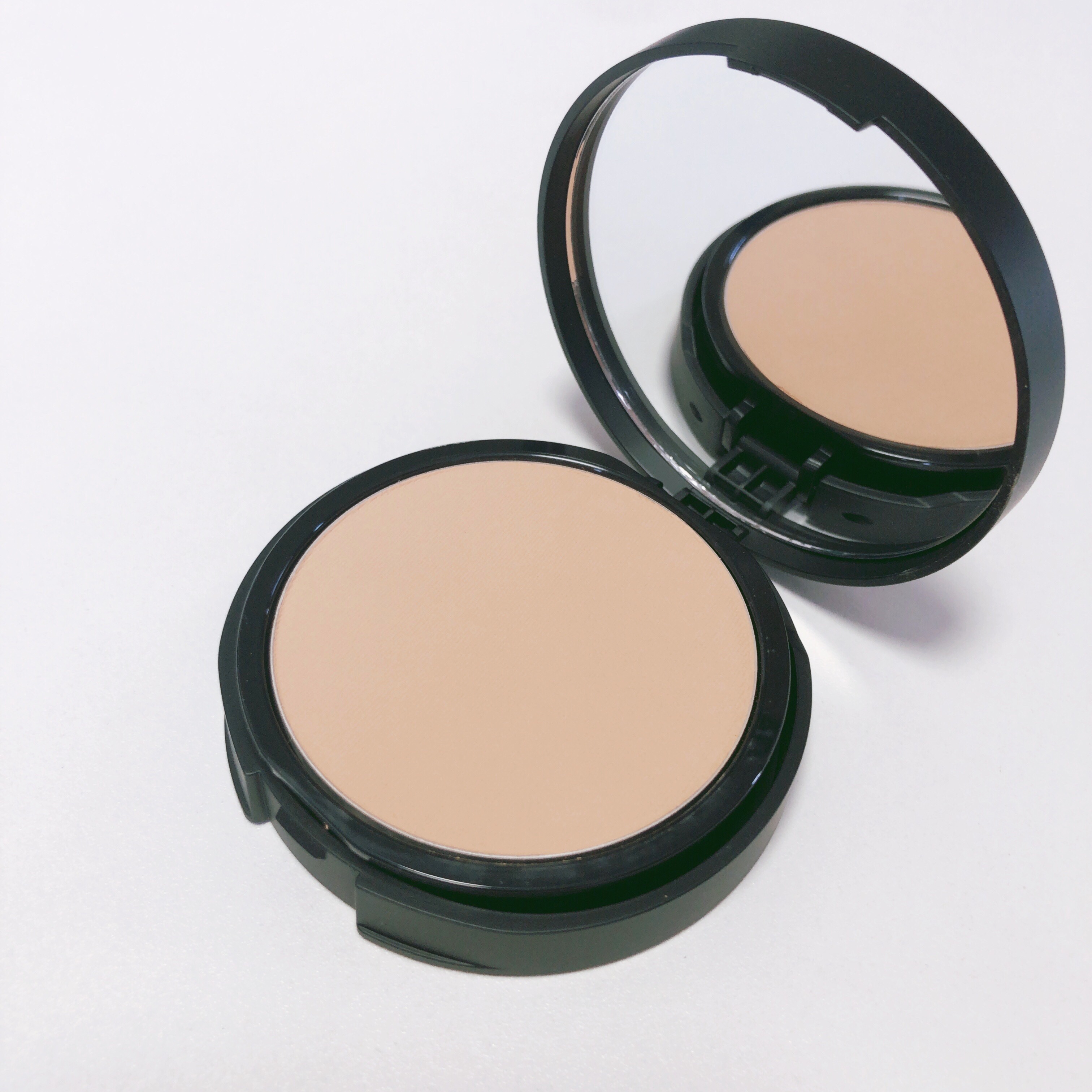 ベアプロ 16HR パウダー ファンデーション/bareMinerals/パウダーファンデーションを使ったクチコミ（2枚目）