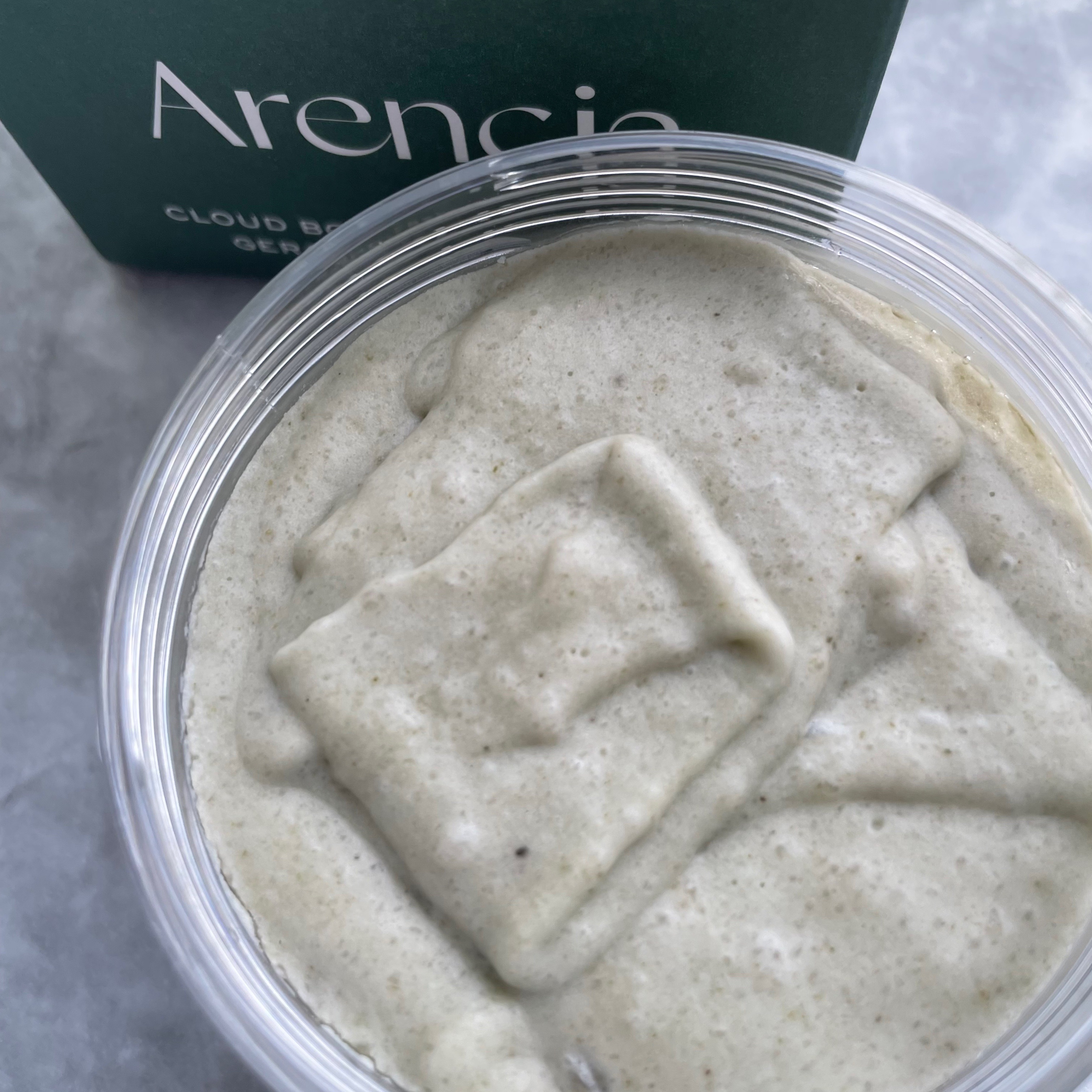 フレッシュクラウドスクラブ ゼラニウム&プリムローズ/アレンシア/ボディスクラブを使ったクチコミ（2枚目）