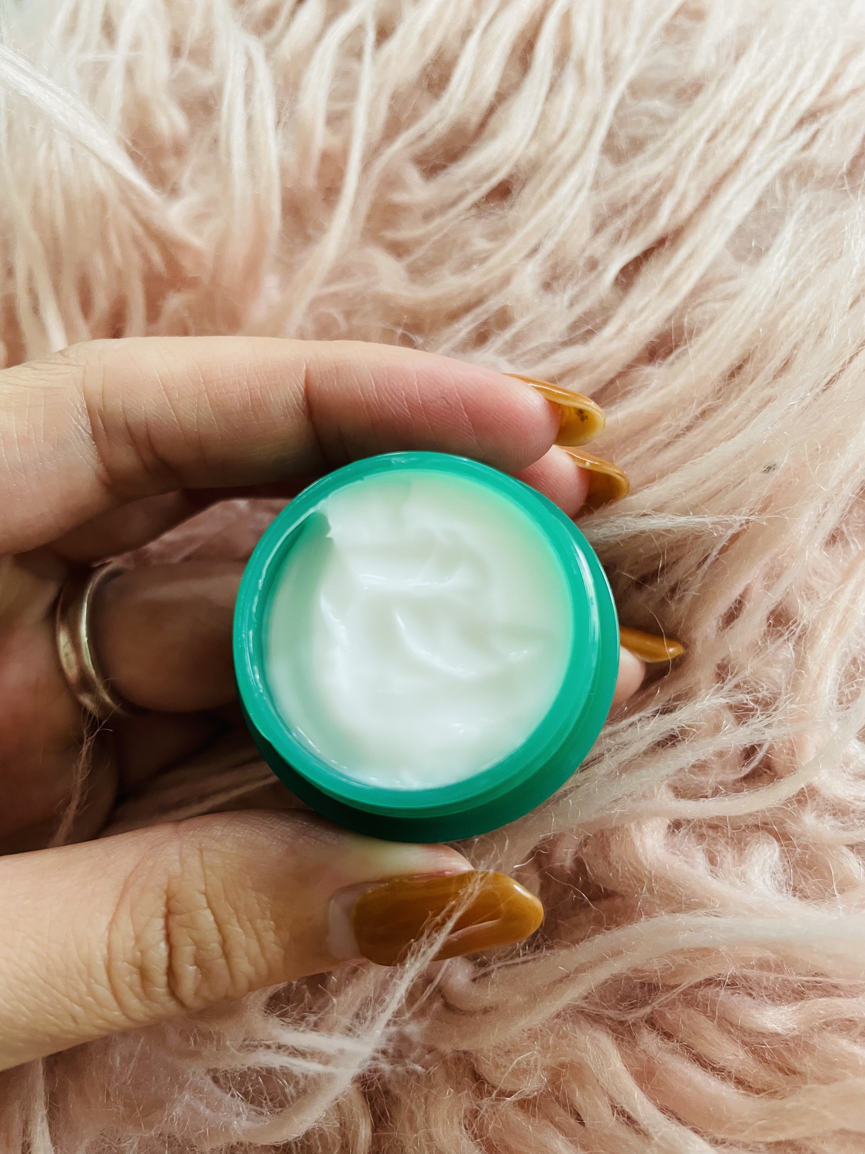 シカスリーピングマスク/LANEIGE/フェイスクリームを使ったクチコミ（2枚目）