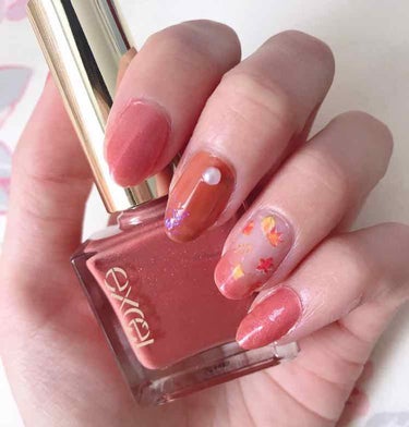 Excel
ネイルポリッシュN
スパイシーキス
キャロットラペ

を使って紅葉🍁ネイル💅をしてみました！
スパイシーキス、最新作。
カシスシロップ共々めっちゃ綺麗、とツイッターで何度も見かけてオススメさ