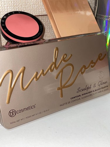 Nude Rose Sculpt & Glow Palette/bh cosmetics/パウダーハイライトを使ったクチコミ（2枚目）