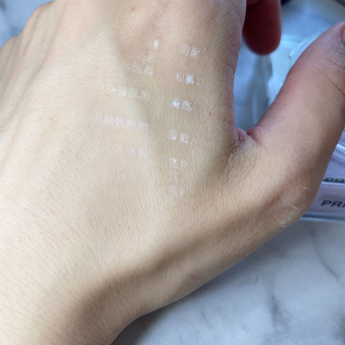 プリズム・リーブル/GIVENCHY/ルースパウダーを使ったクチコミ(6枚目)