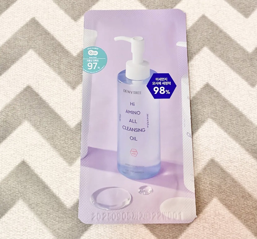 DEWYTREE ハイアミノオールクレンジングオイルのクチコミ「DEWYTREE
ハイアミノオールクレンジングオイル

さらりとしたテクスチャーで残余感なくし.....」（1枚目）