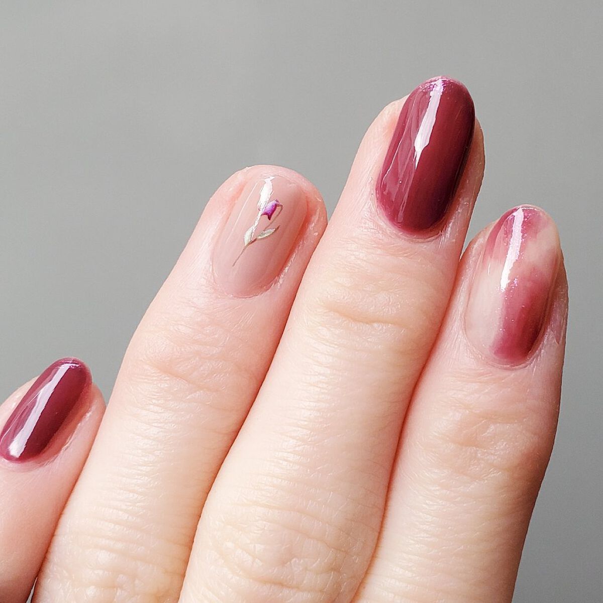 カラークラブ D297 Cranberry Jam/Forsythe/マニキュアを使ったクチコミ（2枚目）