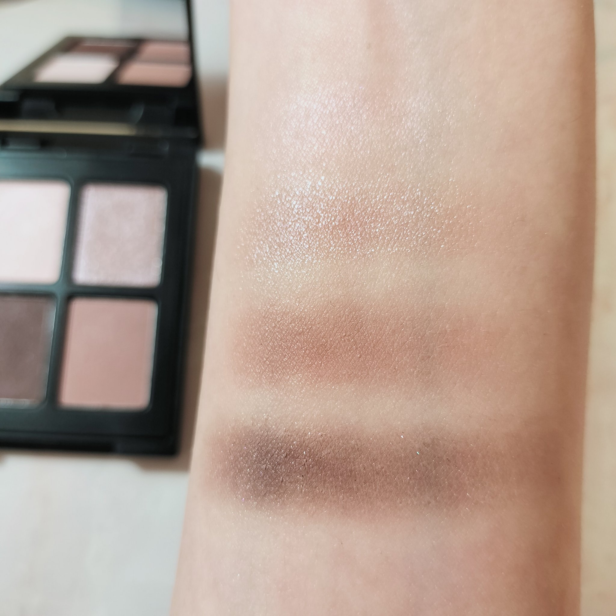 エトワルローズ 4色アイシャドウ 13 キャネル/Étoile Rose/アイシャドウパレットを使ったクチコミ（3枚目）