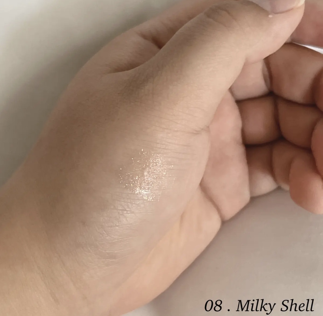 グリマーリキッド 01 スノークリスタル/K-パレット/グリッターを使ったクチコミ（2枚目）