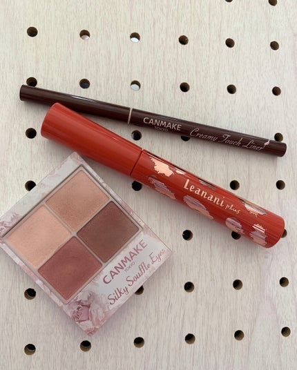 シルキースフレアイズ/キャンメイク/アイシャドウパレットを使ったクチコミ(2枚目)