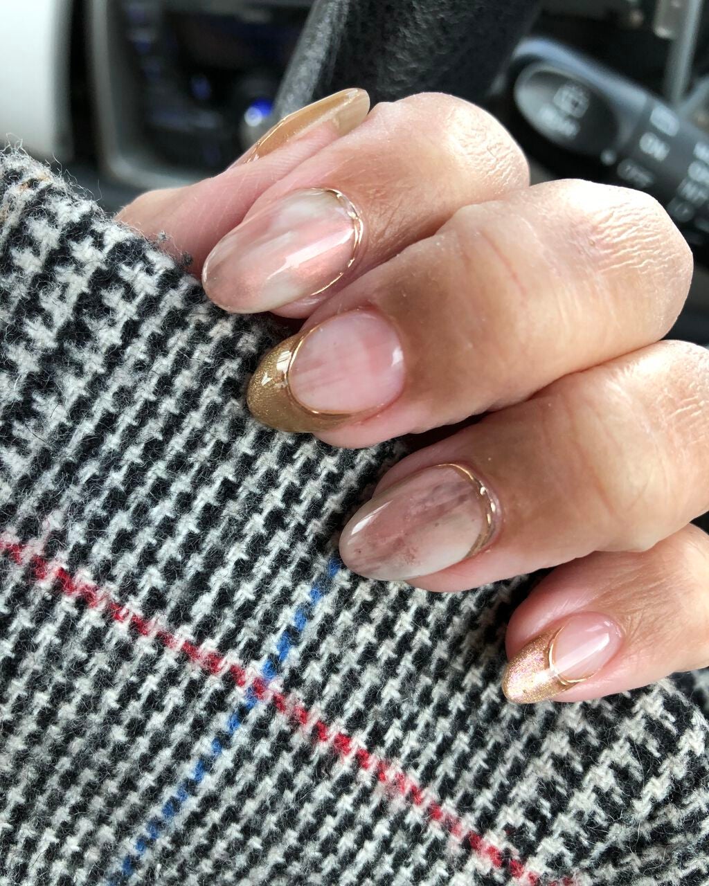 オンブル プルミエール プードゥル/CHANEL/単色アイシャドウを使ったクチコミ(6枚目)