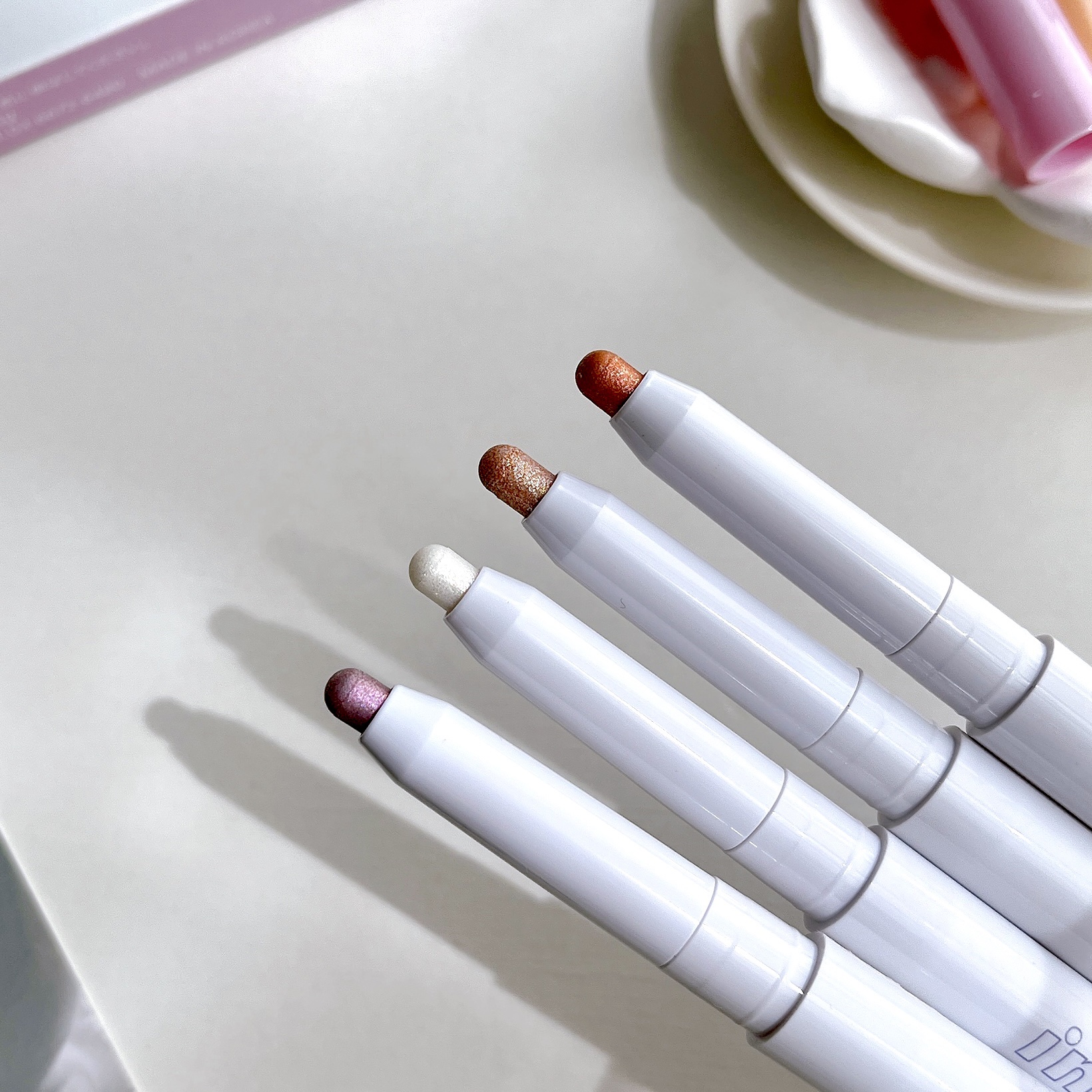 i'm Stick Shadow Glitterr/i’m meme/スティックアイシャドウを使ったクチコミ（2枚目）