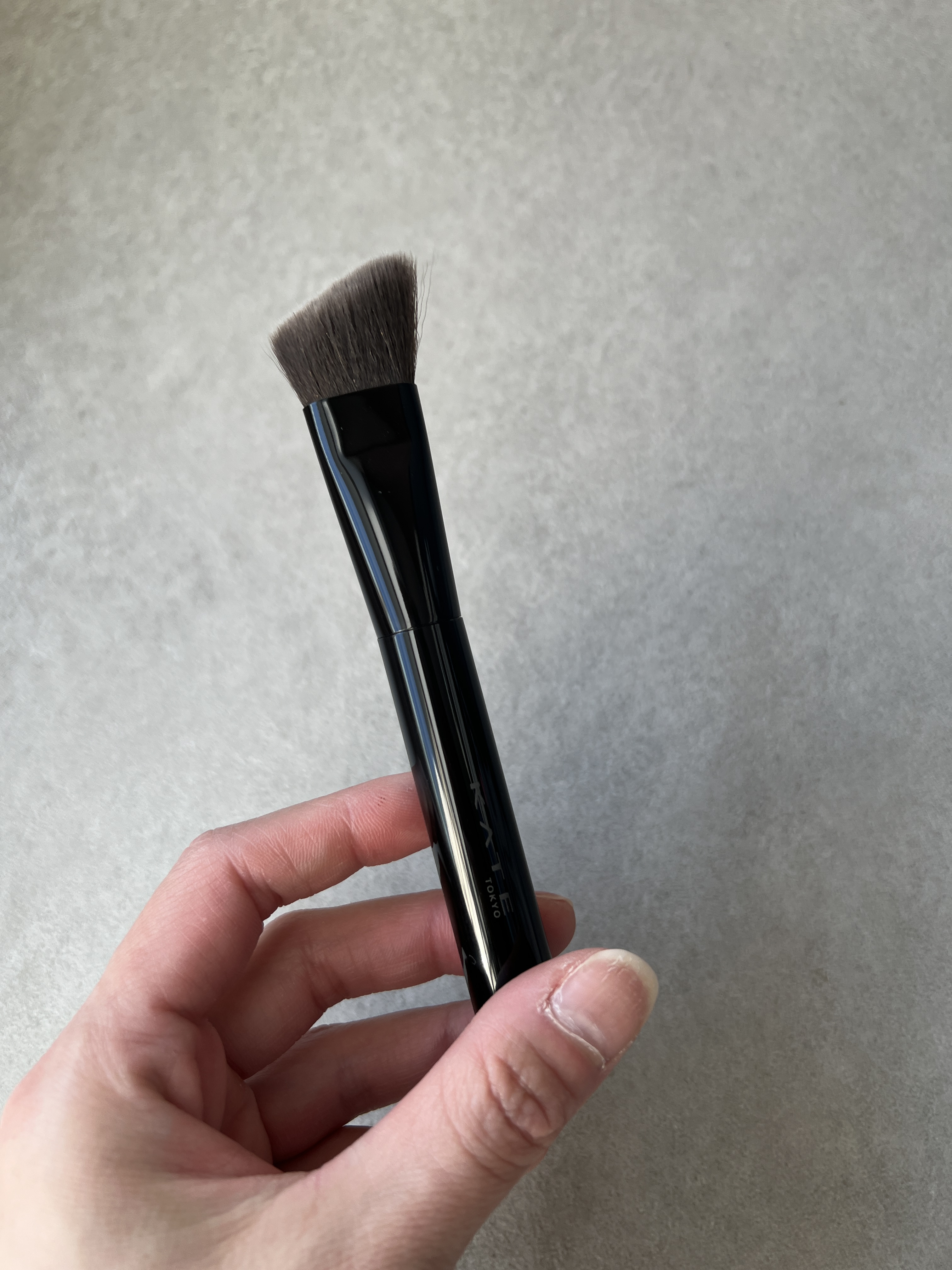マルチシェーディングブラシ/KATE/メイクブラシを使ったクチコミ（3枚目）