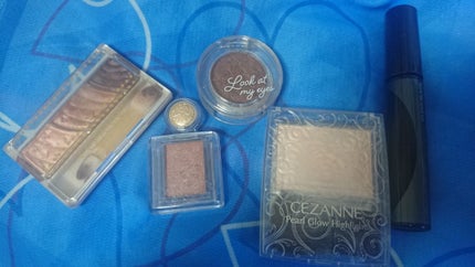 トーンアップアイシャドウ/CEZANNE/アイシャドウパレットを使ったクチコミ(2枚目)