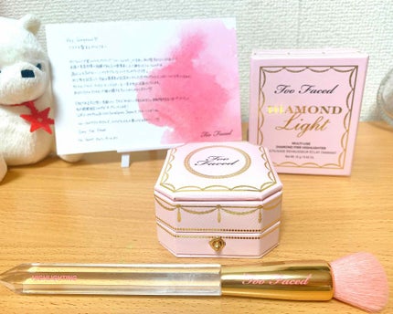 ダイヤモンドライト ハイライター ブラシ/Too Faced/メイクブラシを使ったクチコミ(2枚目)