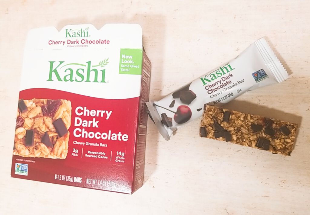 Kashi Chewy Granola Bars/Kashi/シリアルバーを使ったクチコミ（1枚目）