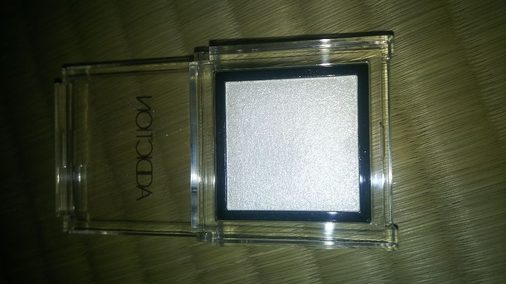 フェイスイルミネーター/ローラ メルシエ/パウダーハイライトを使ったクチコミ（2枚目）