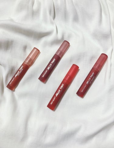 #PR #REVLON


レブロン ジェリー ティント リップ セラム


レブロンから保水膜ティントセラムが発売されます✨


今回のリップはスキンケアから発想を得たんだそう！


●商品特徴●

