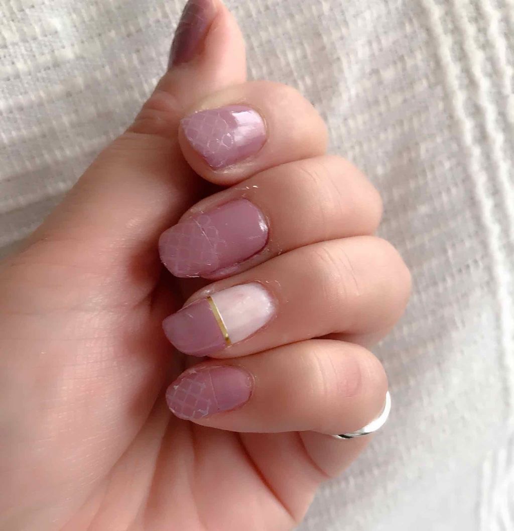 カラフルネイルズ/キャンメイク/マニキュアを使ったクチコミ（2枚目）