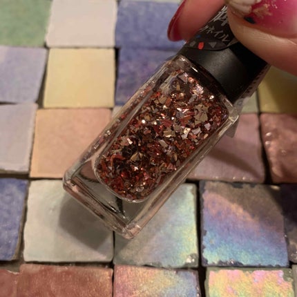 ネイルホリック パーティーフレーク/ネイルホリック/マニキュアを使ったクチコミ(2枚目)