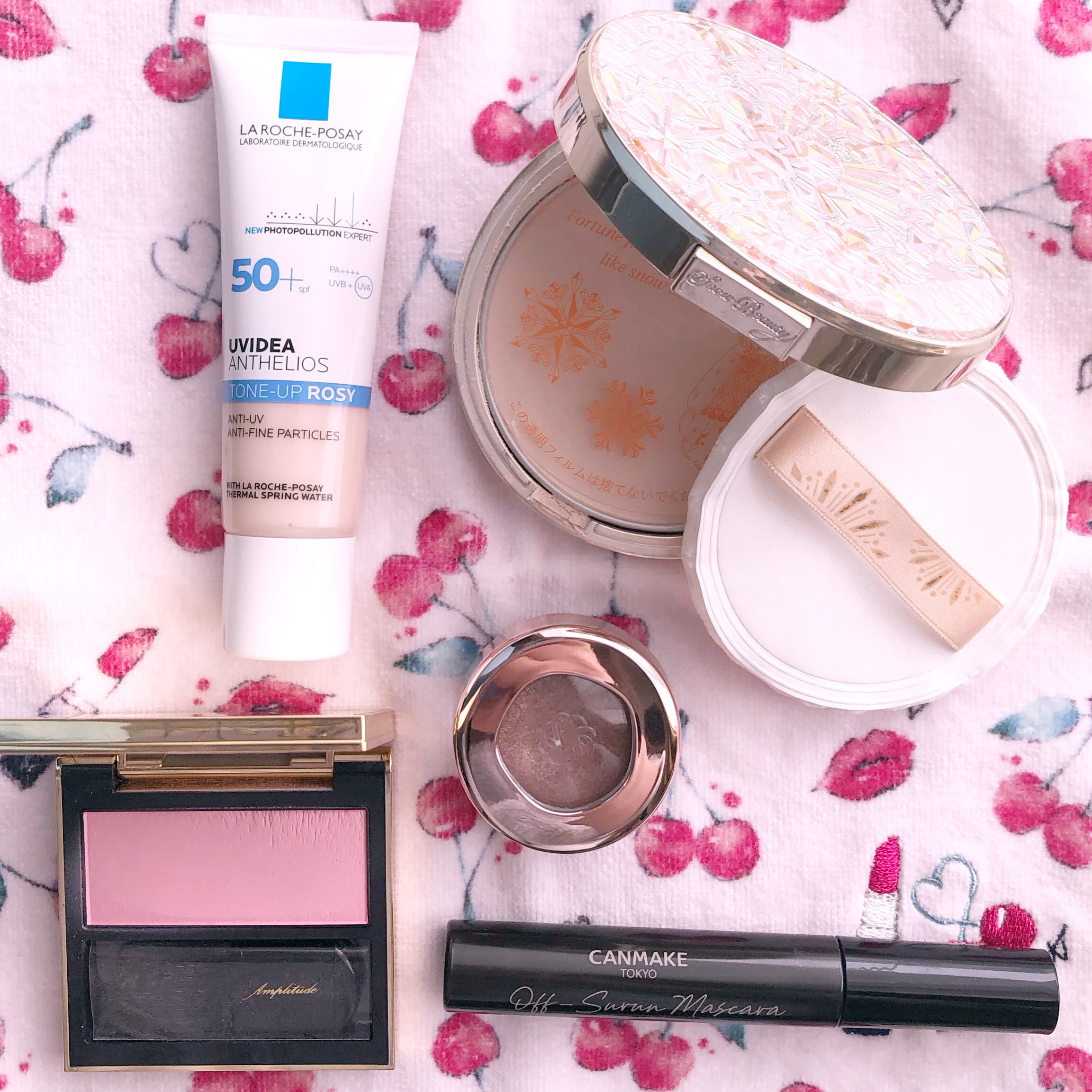 スノービューティー2023 薬用美白スキンケアパウダー/スノービューティー/プレストパウダーを使ったクチコミ（1枚目）