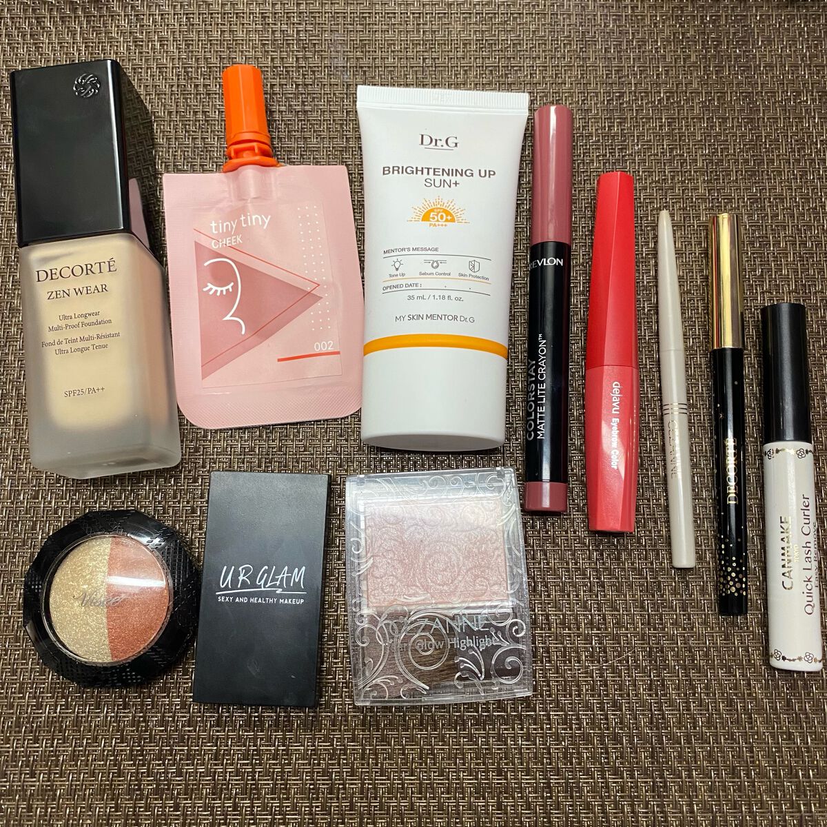 レブロン カラーステイ マット ライト クレヨン/REVLON/口紅を使ったクチコミ（3枚目）