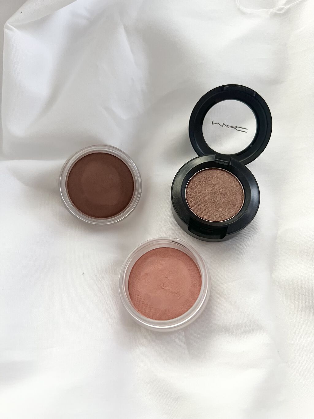 スモール アイシャドウ セーブル/M・A・C/単色アイシャドウを使ったクチコミ（2枚目）