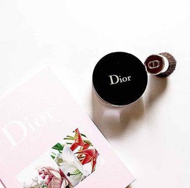 ディオールスキン フォーエヴァー コントロール ルース パウダー 001/Dior/ルースパウダーを使ったクチコミ（2枚目）