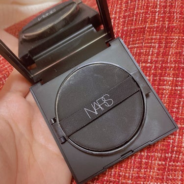 ナチュラルラディアント ロングウェア クッションファンデーション 5878/NARS/クッションファンデーションを使ったクチコミ（2枚目）