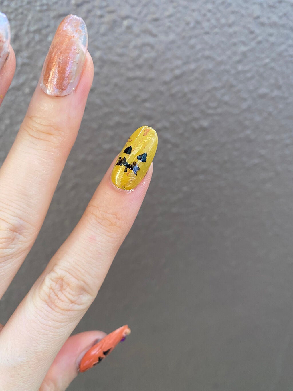 カラフルネイルズ/キャンメイク/マニキュアを使ったクチコミ(3枚目)